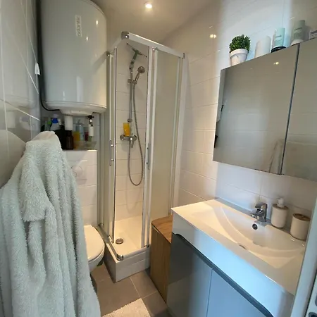 - Majordome A Disposition Appartement