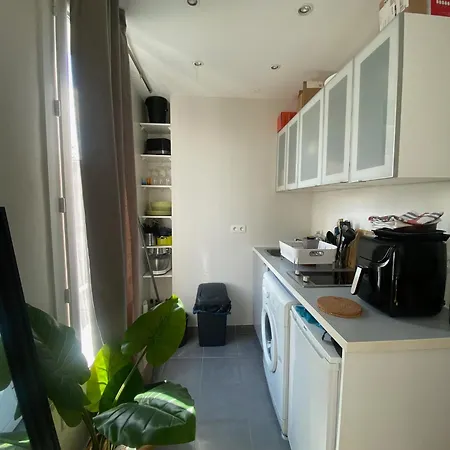 - Majordome A Disposition Appartement Parijs